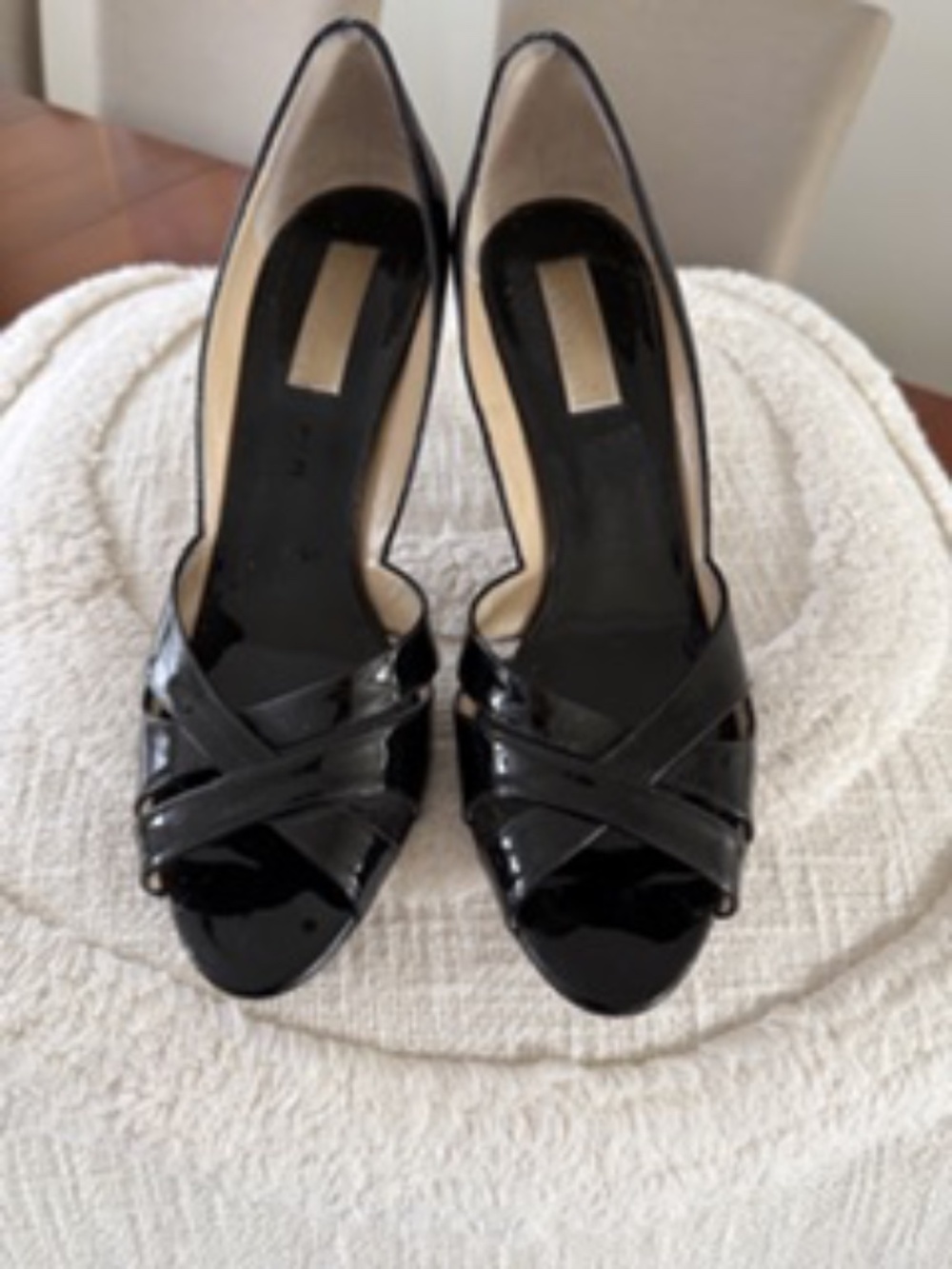 MICHEAL KORS Size 10B black patent peep toe